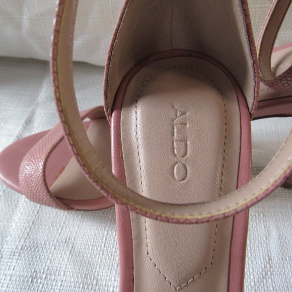 Aldo Piliria in Pink High Heeled Sandals, Size 7.5; EXCELLENT CONDITION - Picture 2 of 4